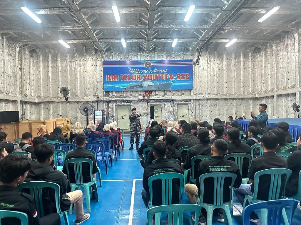 KRI TELUK YOUTEFA-522 SANDAR DI KOTA “SERAMBI MADINAH”