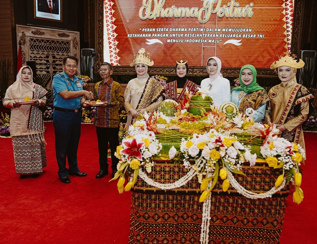 Irjen TNI Hadiri Acara Syukuran HUT Ke-60 Dharma Pertiwi Tahun 2024